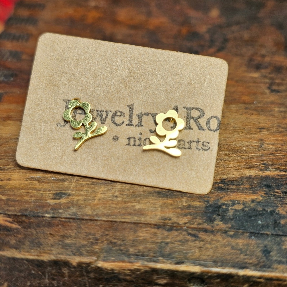 Gold Tone Stud Earrings Women OS Stainless Steel Minimalist Jewelry